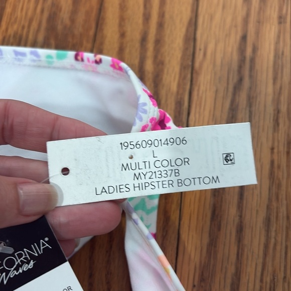 California Waves Hipster Bikini Bottoms White Floral size L NWT - Picture 4 of 5